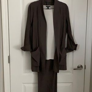 Dk Forest Grn Pant/Jkt with CremeCap SleeveWore 2X